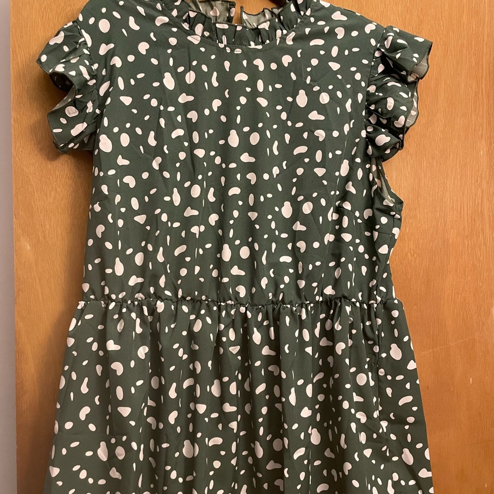 Green and white babydoll peplum shirt